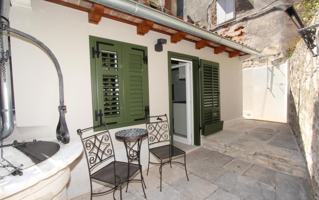 Apartment Danalu Rovigno Esterno foto