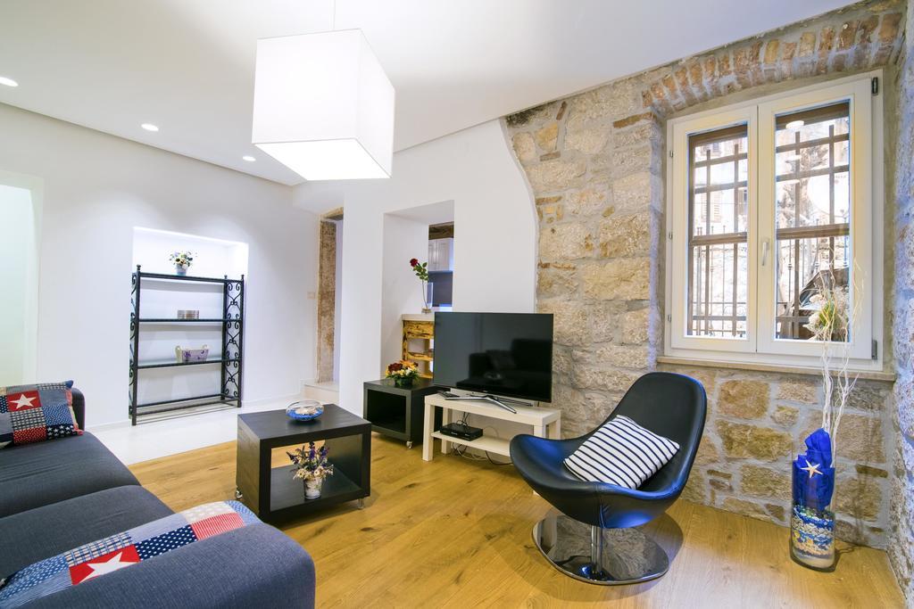 Apartment Danalu Rovigno Esterno foto
