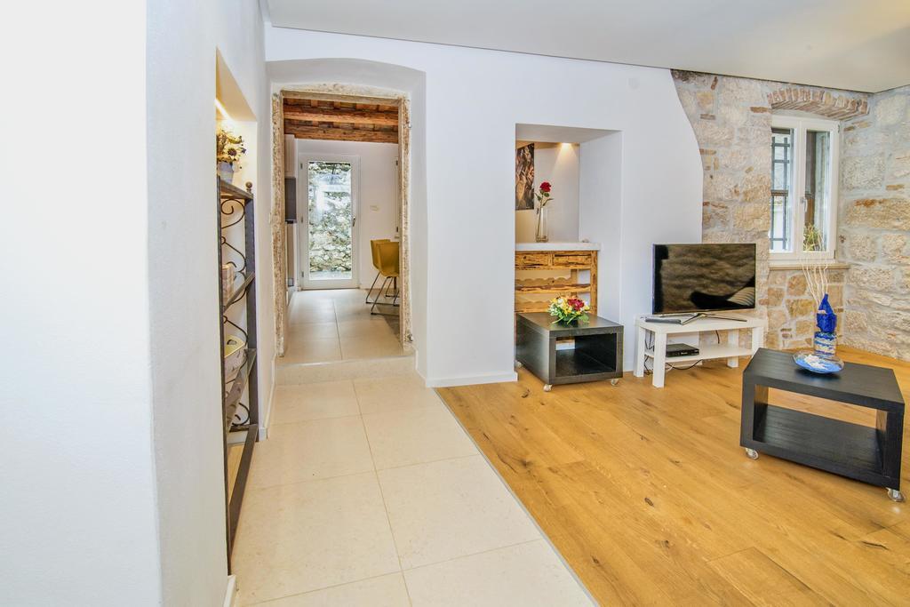 Apartment Danalu Rovigno Esterno foto